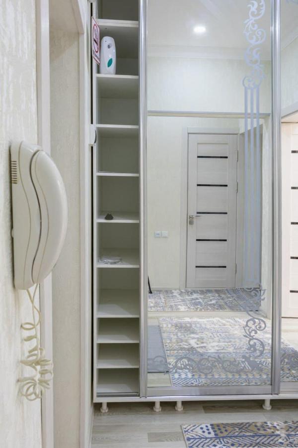 Metro Aybek Center Of Tashkent Comfort 1 Bedroom And Hall Екстер'єр фото